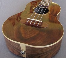Walnut ukulele 4